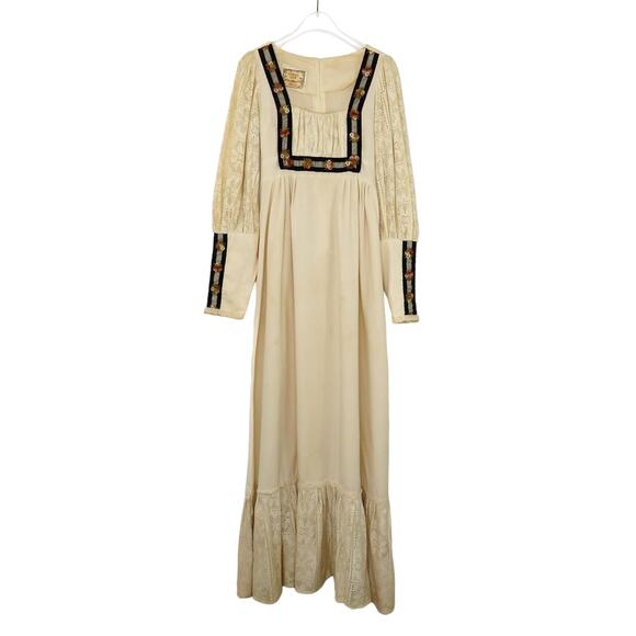 1970s Vintage Gunne Sax Prairie Dress Cream Lace Floral Embroidered Dress Medium - Picture 2 of 14